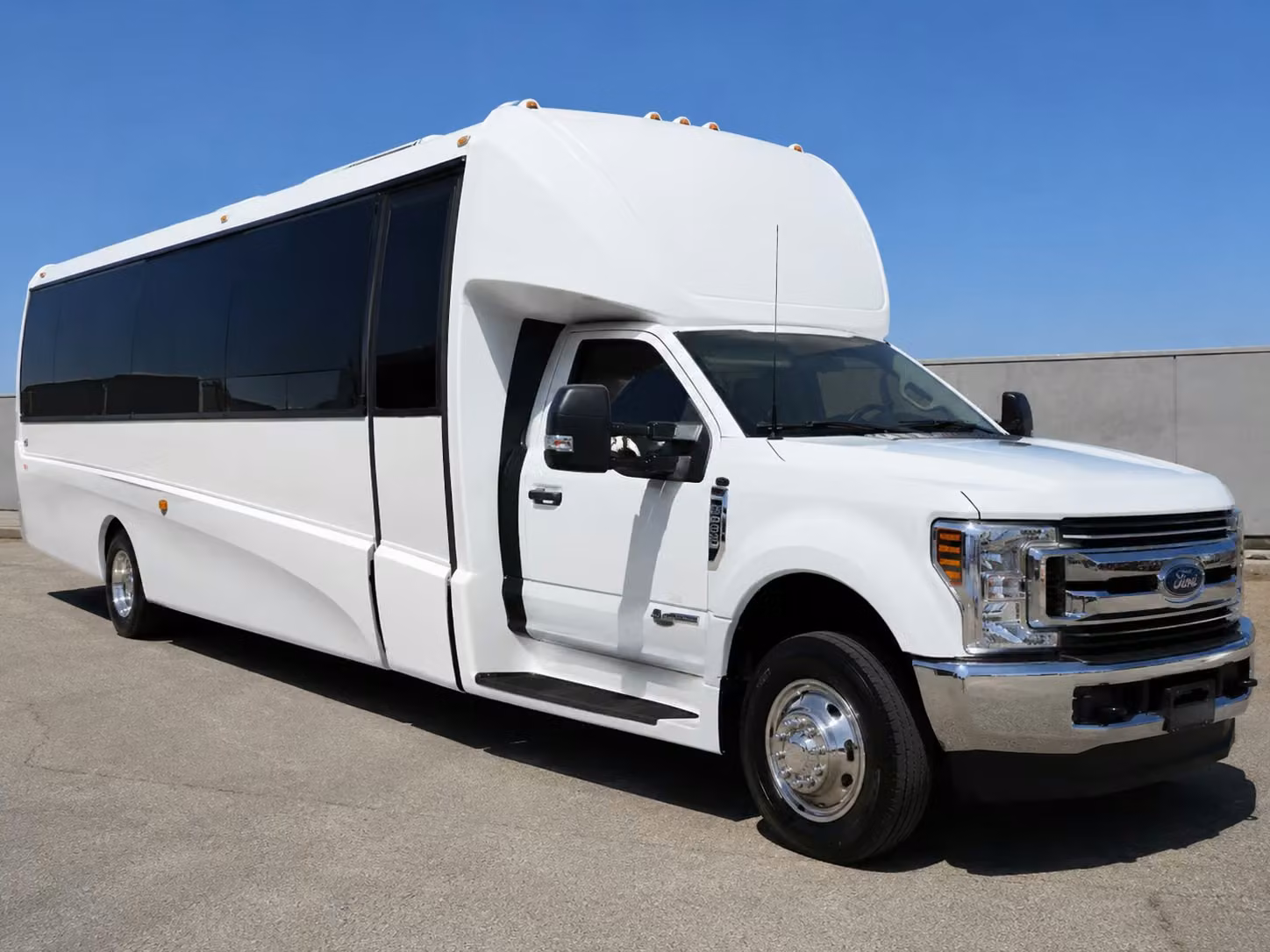 20 passenger minibus